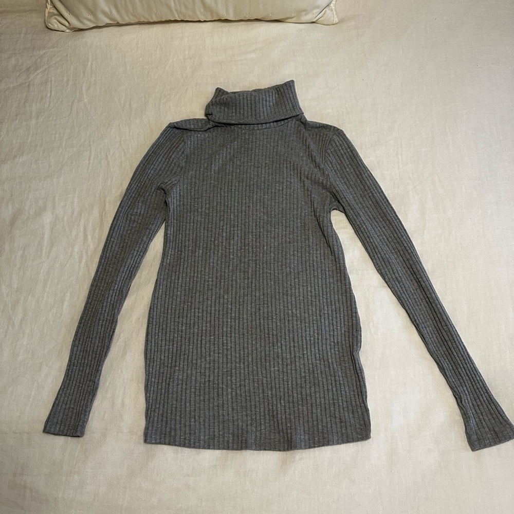 A Pea in the Pod Charcoal Ribbed Maternity Turtleneck Sweater